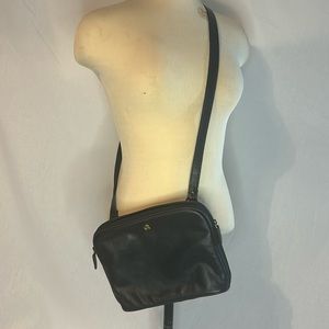 Etienne Aigner Black Leather
Shoulder Bag/Crossbody